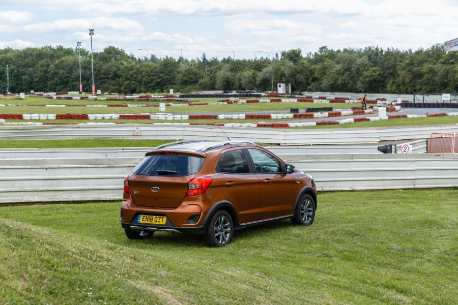  Ford Ka+ Active 2018 года  (UK) (фото 13 из 27)